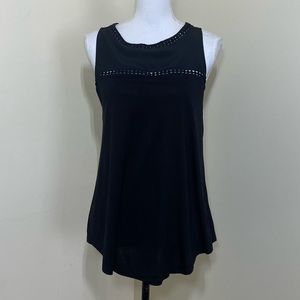Old Navy || Woman’s Sleeveless Blouse size Medium